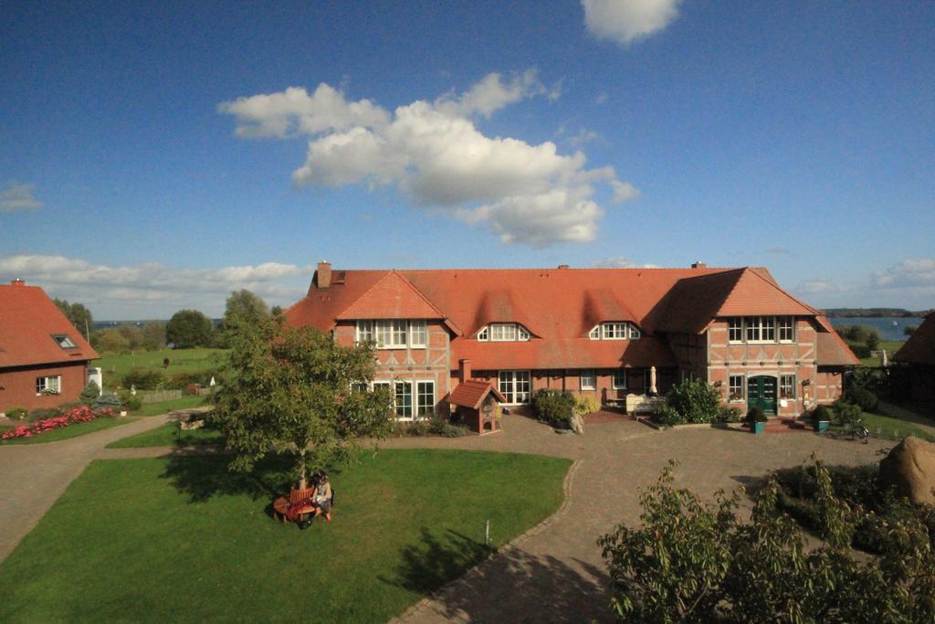 Flair Seehotel Zielow Ludorf Exterior photo