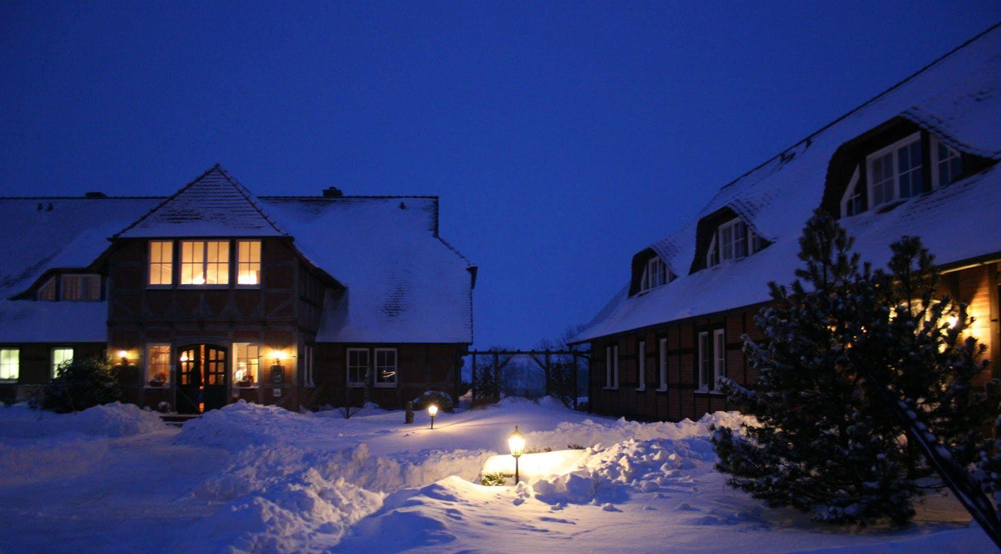 Flair Seehotel Zielow Ludorf Exterior photo